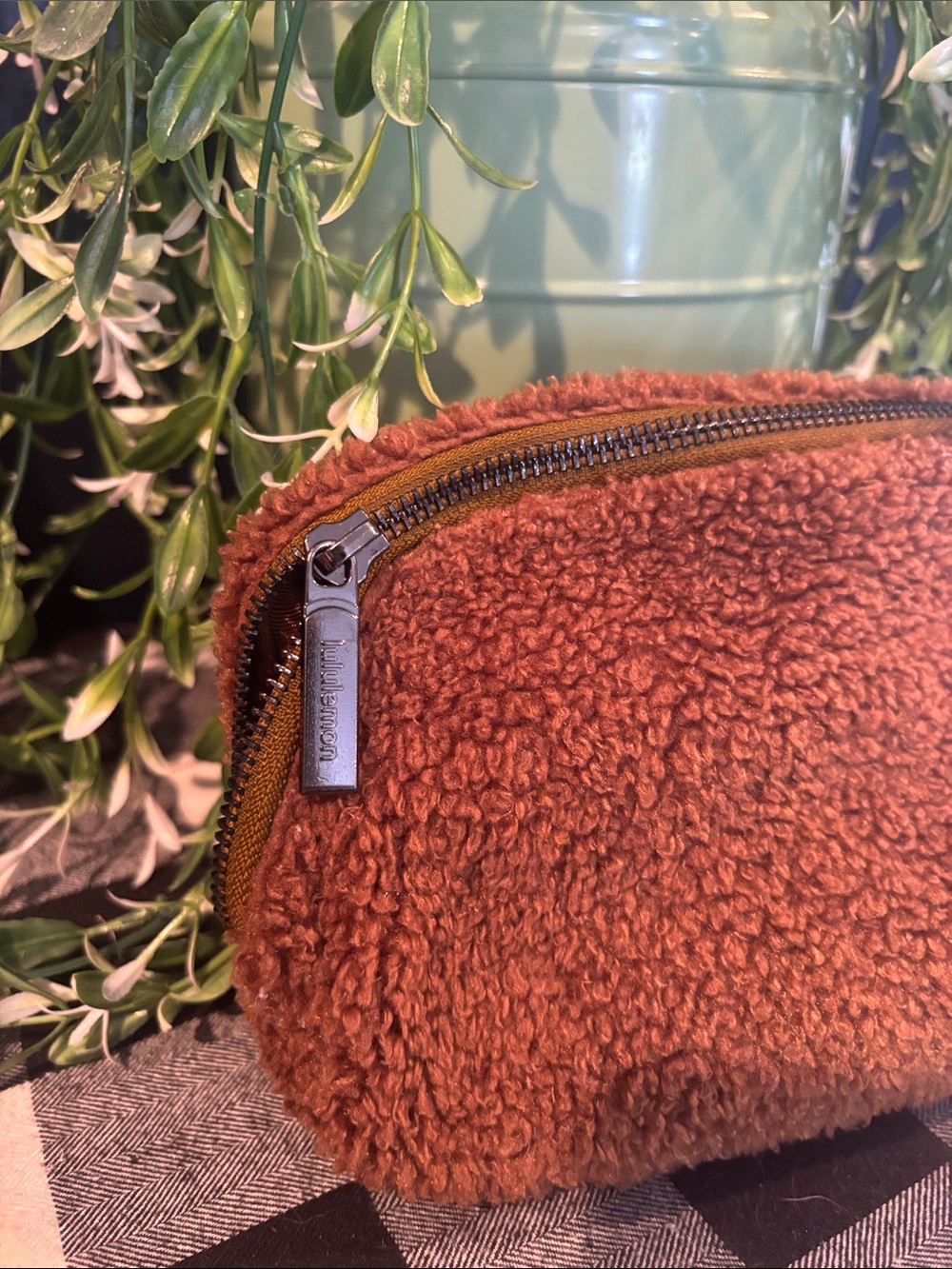 lululemon athletica Brown Sherpa Zip Pouch - Picture 3 of 6